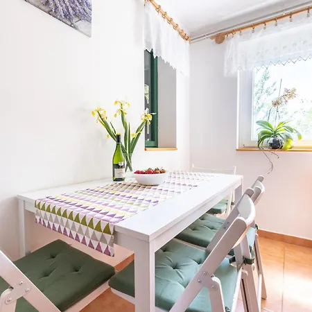 Feriehus Ket Fenyofa Vendeghaz Vizparti Nyaralo